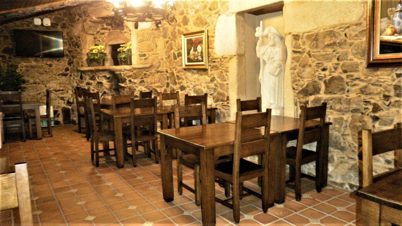 Casa De Los Somoza Melide Luaran gambar