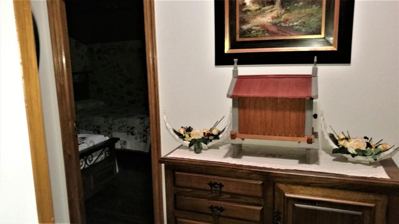 Casa De Los Somoza Melide Luaran gambar