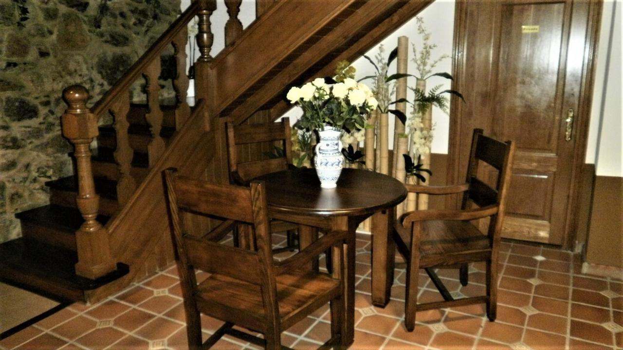 Casa De Los Somoza Melide Luaran gambar