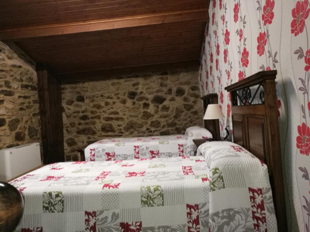 Casa De Los Somoza Melide Luaran gambar